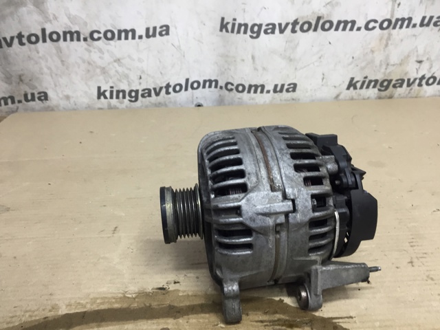 Авто генератор 03F903023D VAG