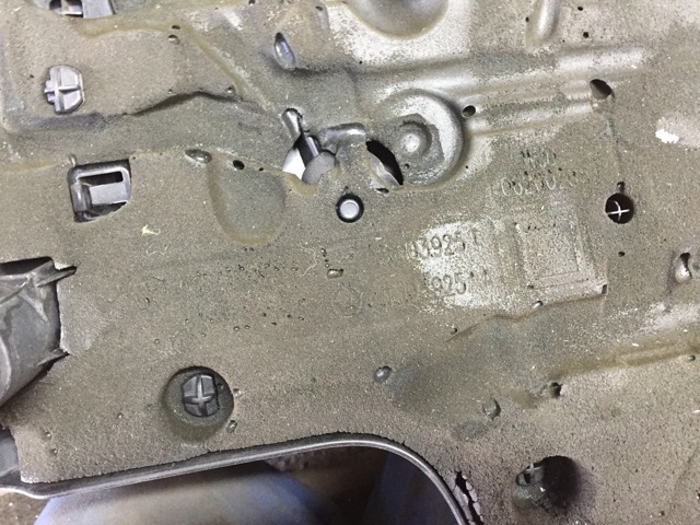 Екран двигуна 03L103925AA VAG