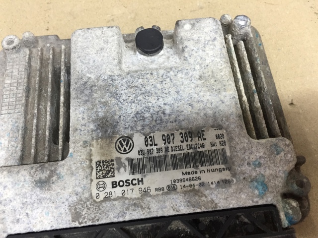 Блок двигуна 03L907309AE VAG