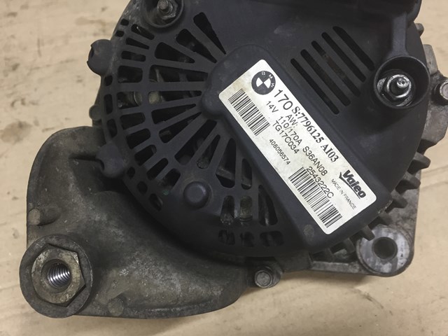 Авто генератор 12317796125 BMW