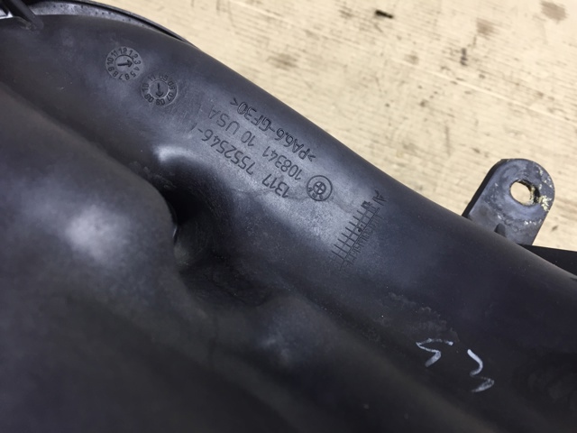 Водяний бачок системи охолодження 13177552546 BMW