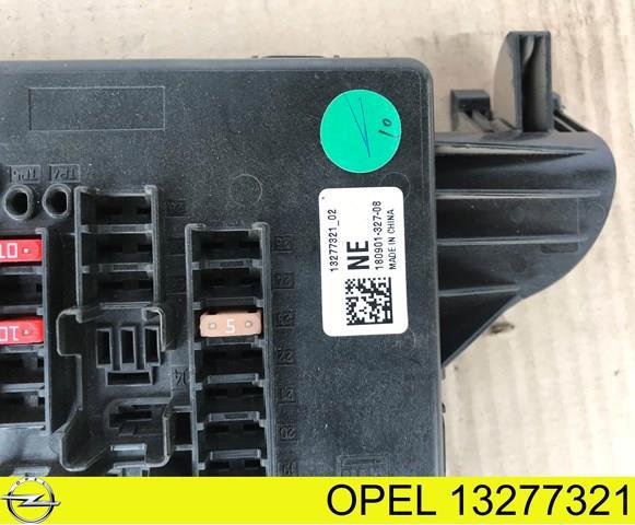 Корпус запобіжників 13277321 OPEL