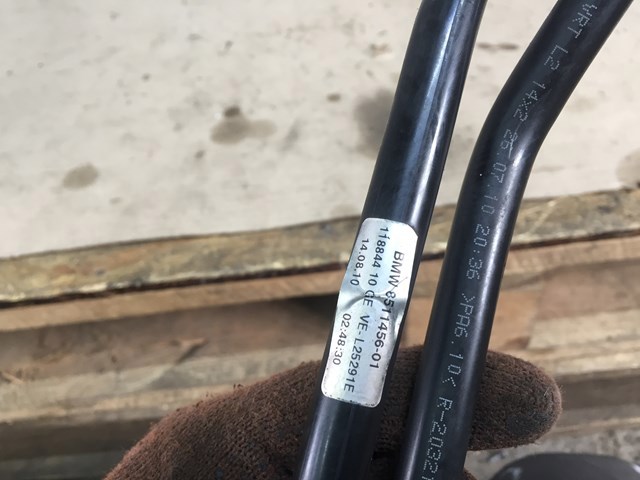 Шланг охолодження автоматичної коробки передач 17228511456 BMW