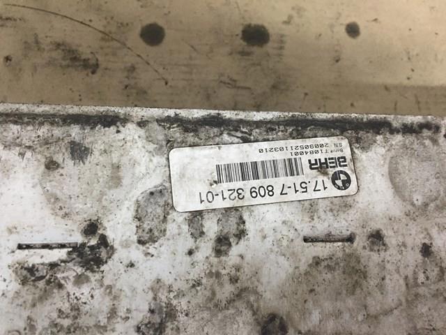 Охолоджувач наддувочного повітря 17517809321 BMW