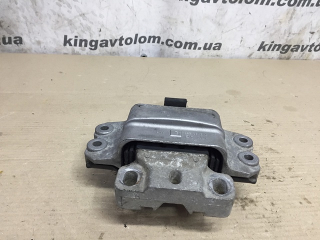 Ліва подушка двигуна 1K0199555L VAG