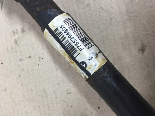 Піввісь передня, права 31607553946 BMW