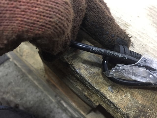 Передній датчик ABS 34526771776 BMW
