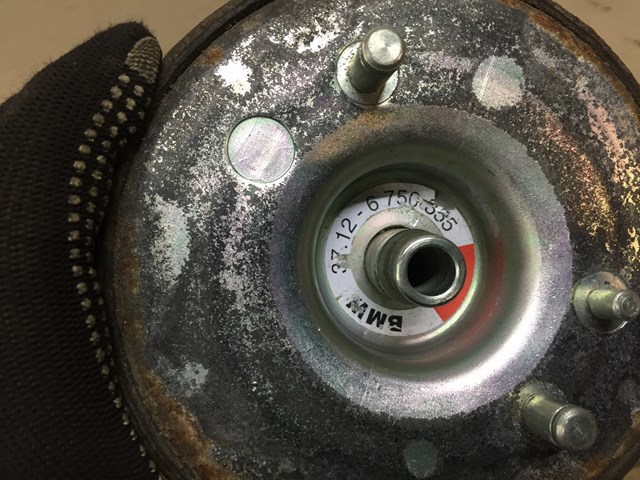 Пневмоподушка задня 37126750355 BMW
