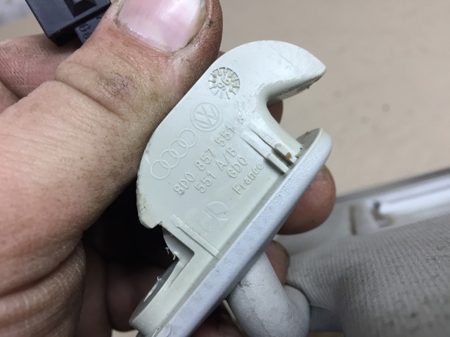 Козирок сонцезахисний автомобіля 3B0857551AM2F4 VAG
