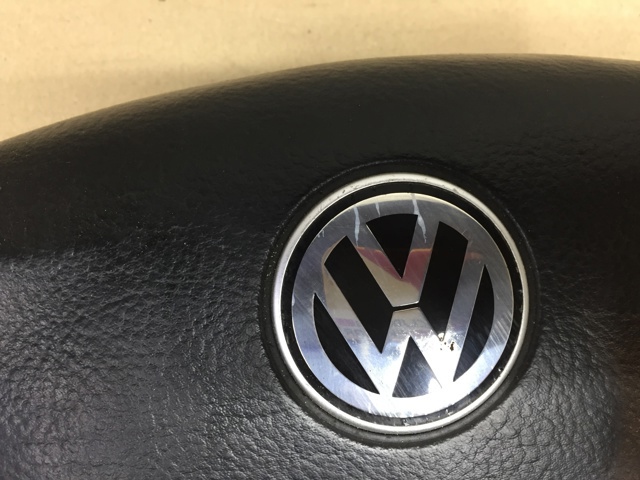 Airbag в мультируль 3B0898203 VAG