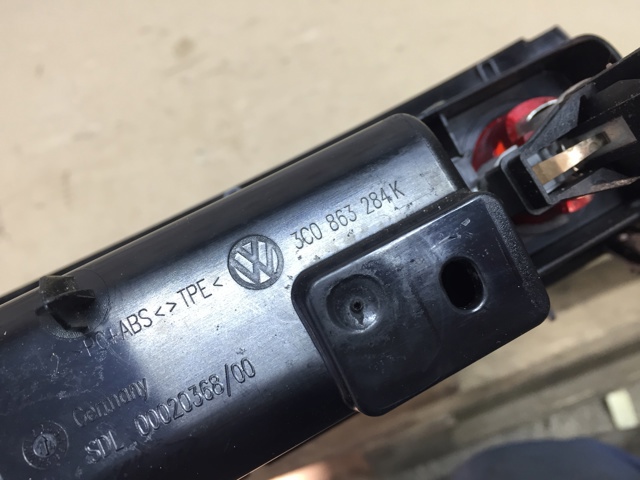 Попільничка 3C0857961H9B9 VAG