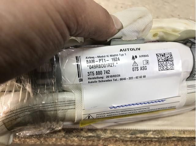 Подушка безпеки, збоку, права, AIRBAG 3T5880742 VAG