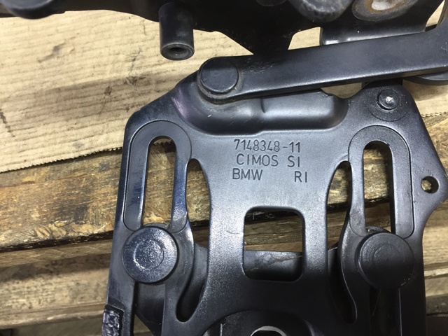 Петля капота, права 41007198618 BMW