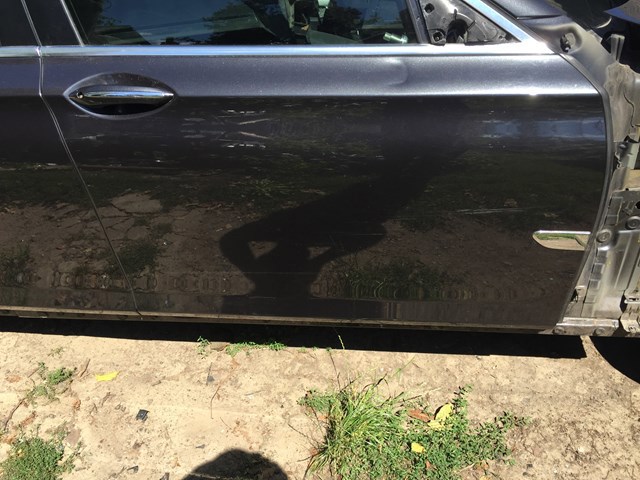 Дверка передня права 41525A2A388 BMW