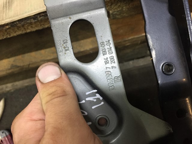 Завіс капота, лівий 41617291701 BMW