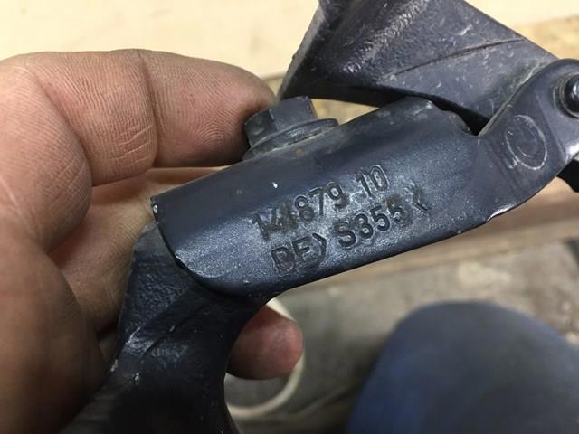 Петля заднього борта 41627170918 BMW