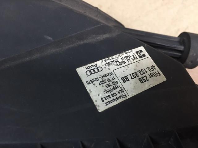 Корпус повітряного фільтра 4F0133837BB VAG