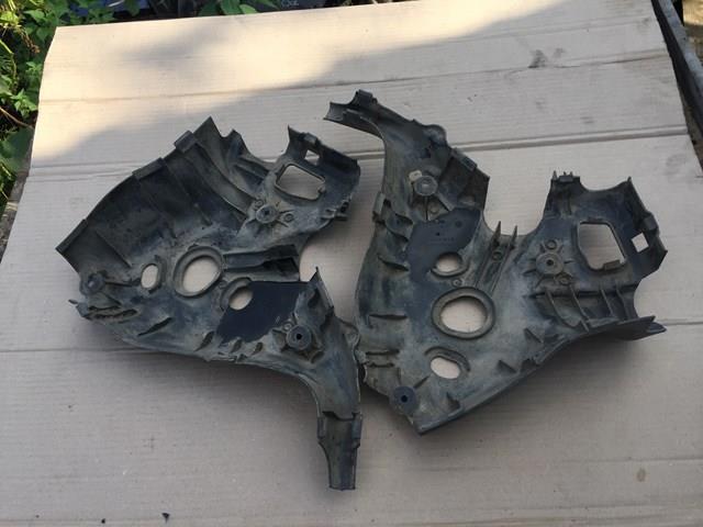 Захист заднього нижнього важеля 4F0505416L VAG
