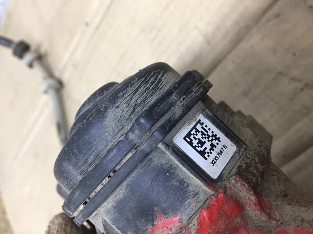 Задній гальмівний супорт лівий 4G0615403 VAG