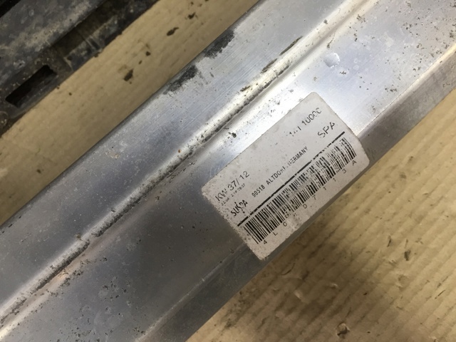 Панель передня 4L0805594A VAG