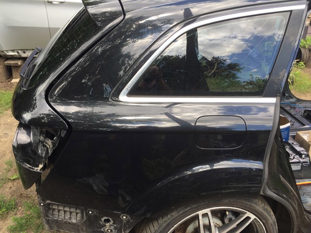 Бічна частина задні праві 4L0809840 VAG