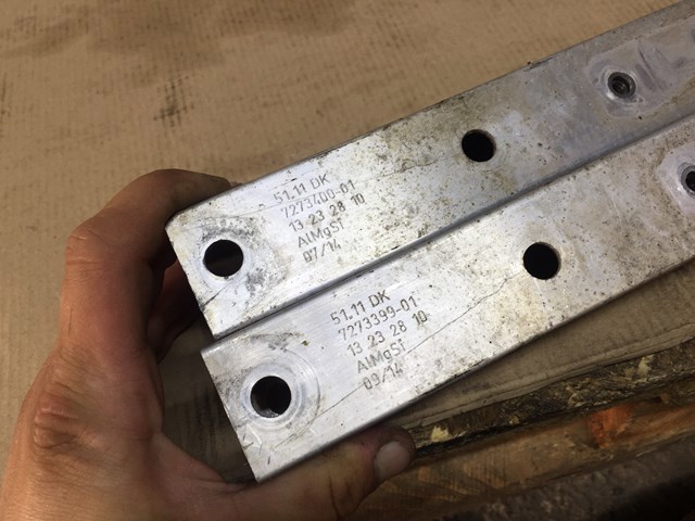 Кронштейн підсилювача переднього бампера 51117273399 BMW