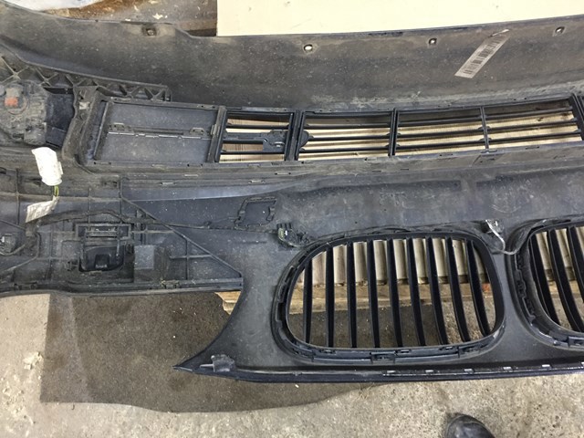 Бампер передній 51117313947 BMW