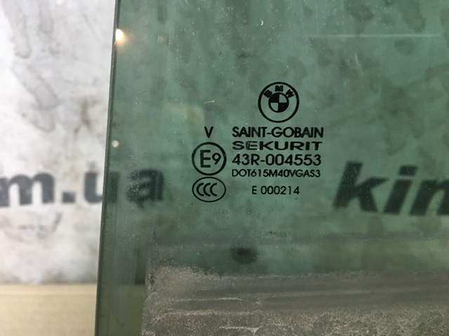 Скло задньої двері лівої 51348249927 BMW