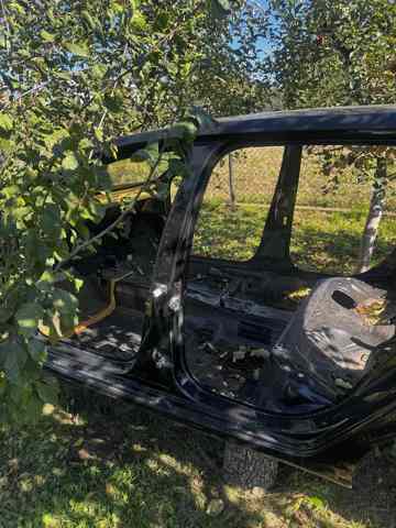 Стійка центральна, ліва 5E9809601B VAG