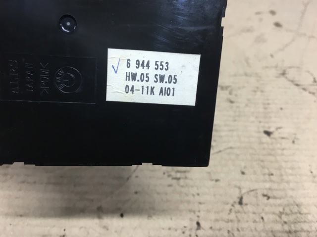 Кнопки переднього правого склопід'ємника 61316944553 BMW