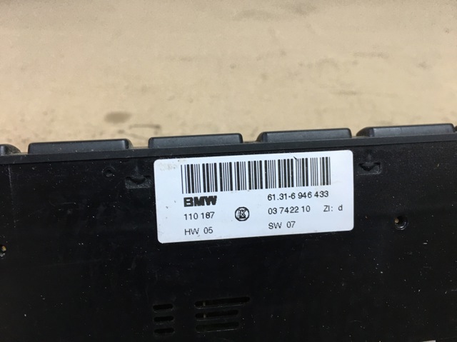 Блок кнопок центральної консолі 61316946433 BMW