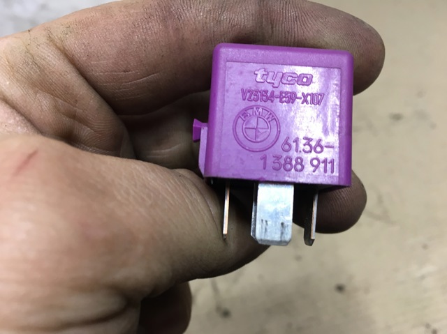Реле кондиціонера 61361388911 BMW