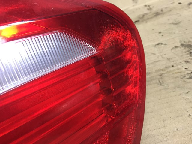 Ліхтар задній правий, зовнішній 63217200820 BMW