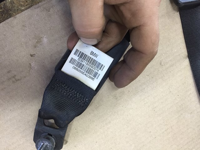 Пасок безпеки задній правий 72117161060 BMW