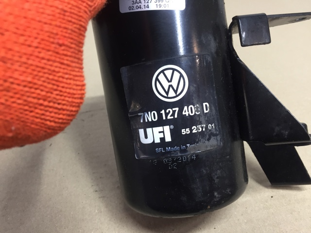Фільтр палива 7N0127400D VAG