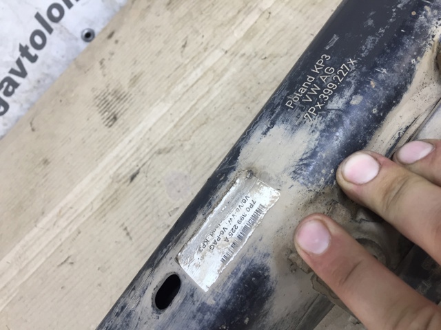 Кріплення коробки передач 7P0399225A VAG