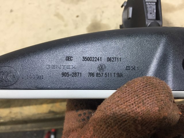 Дзеркало заднього виду 7P6857511T VAG