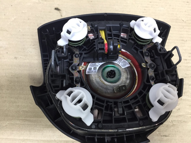 Подушка Айрбег водія 8K0880201AC6PS VAG