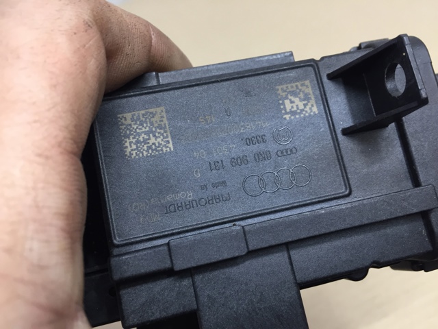 Замок запалювання 8K0909131D VAG