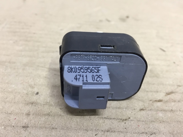 Блок управління дзеркалами заднього виду 8K0959565F VAG