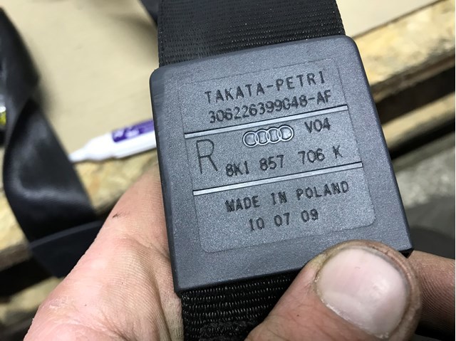 Ремінь безпеки передній правий 8K1857706K VAG