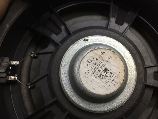 Динамік передньої двері 8T0035415A VAG