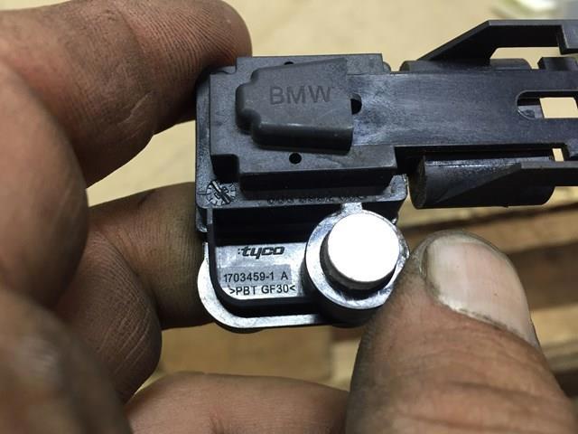 Датчик Ейрбег передній 9159311 BMW