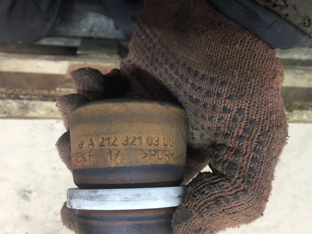Відбійник амортизатора переднього A2123210306 MERCEDES