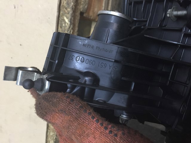 Колектор впускний A6510900037 MERCEDES