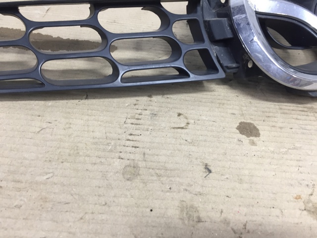 Захисна решітка радіатора EG2150710D MAZDA