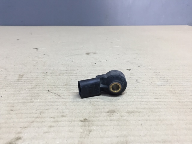 Датчик самозаймання Ауді Ку 7