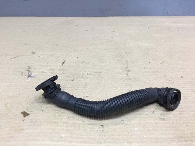 Трубка картера повітряна 03L103493AE VAG
