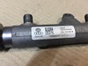 Рампа форсунок системи упорскування палива 03L130089B VAG