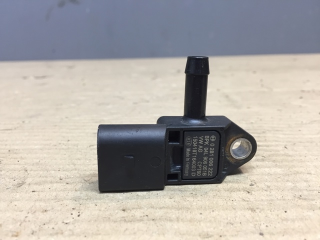 Датчик наддува 04L906051B VAG